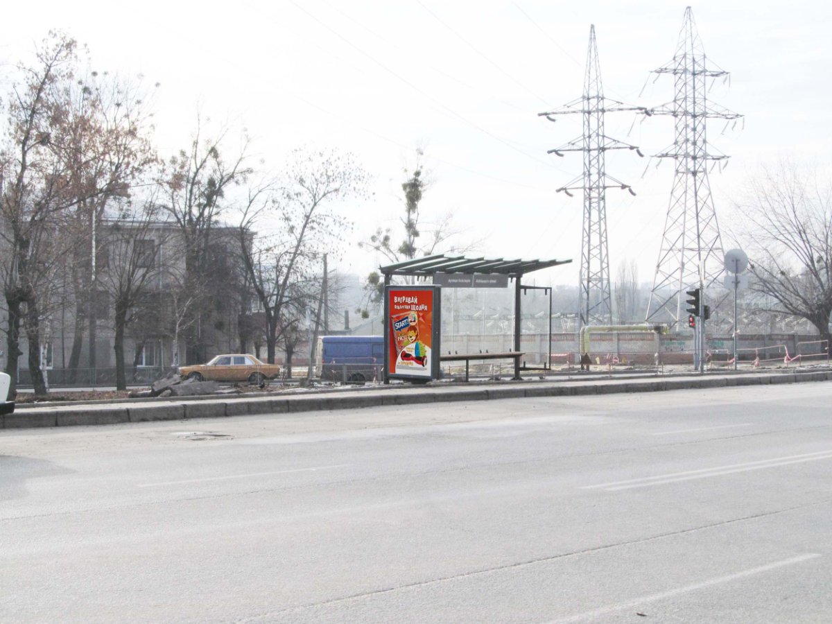 `Остановка №269006 в городе Харьков (Харьковская область), размещение наружной рекламы, IDMedia-аренда по самым низким ценам!`