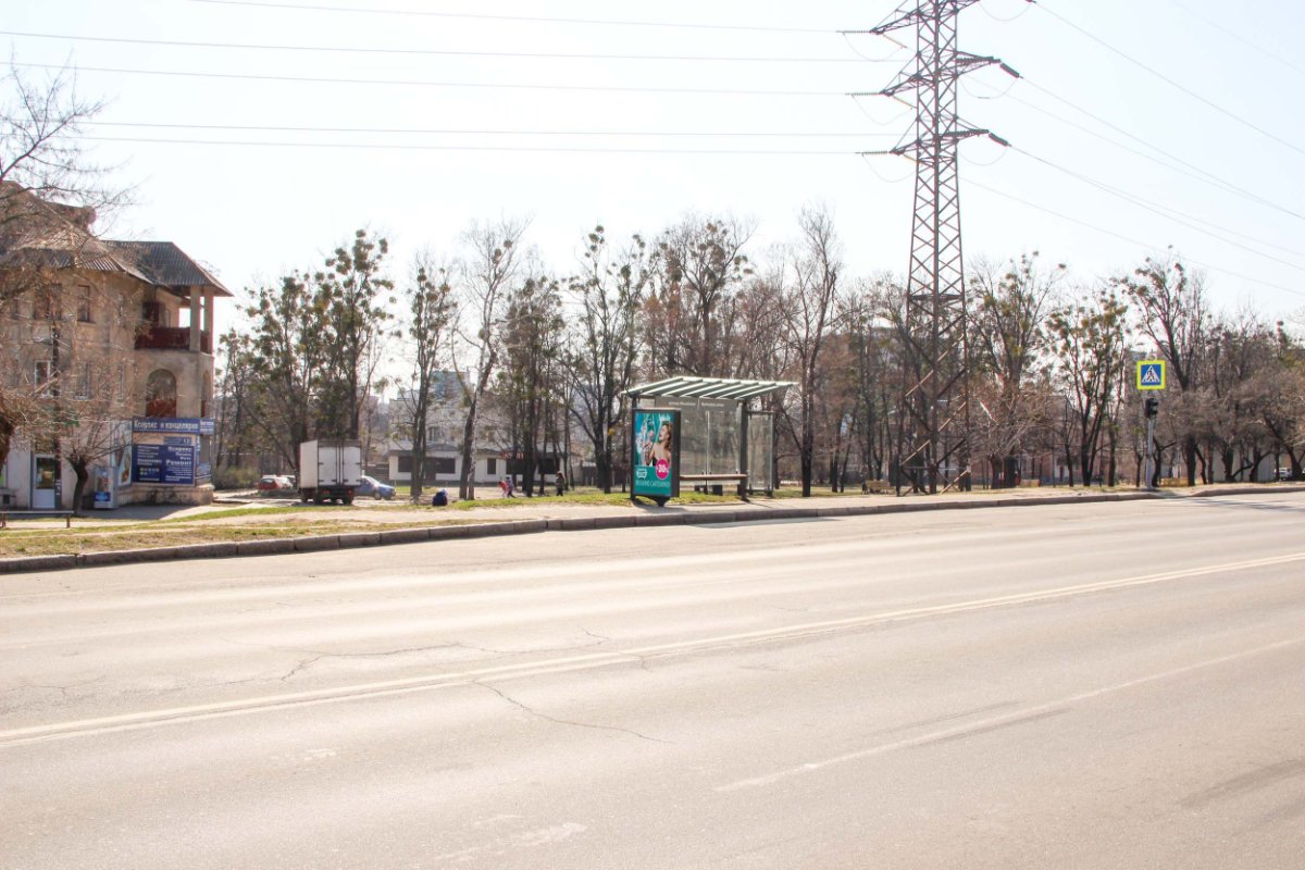 `Остановка №269011 в городе Харьков (Харьковская область), размещение наружной рекламы, IDMedia-аренда по самым низким ценам!`