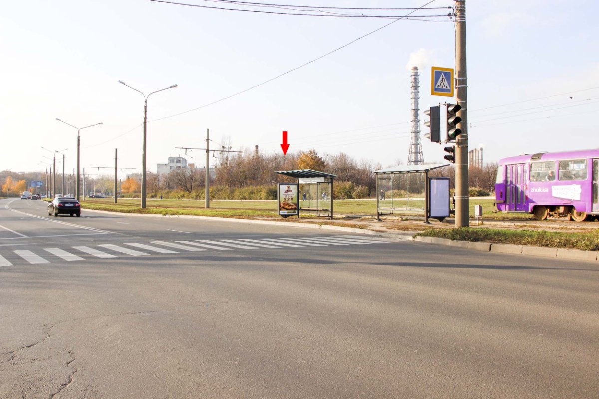 `Остановка №269013 в городе Харьков (Харьковская область), размещение наружной рекламы, IDMedia-аренда по самым низким ценам!`