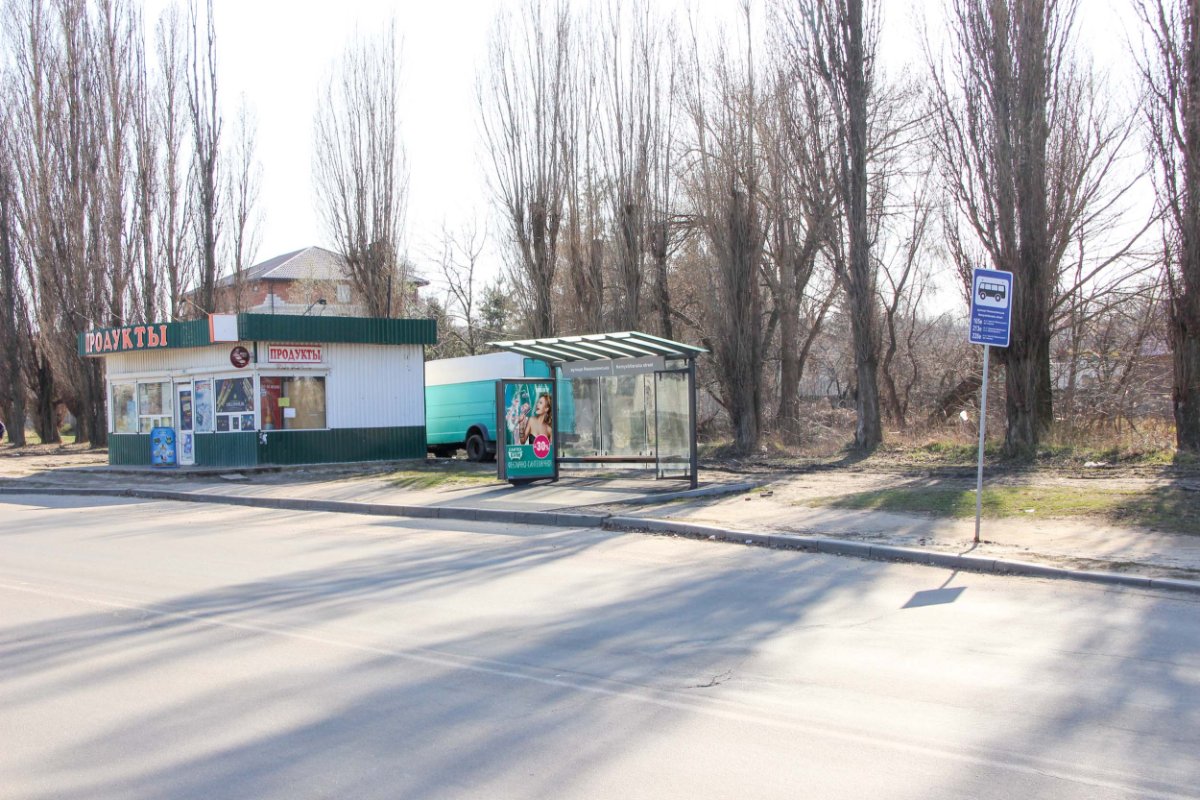 `Остановка №269027 в городе Харьков (Харьковская область), размещение наружной рекламы, IDMedia-аренда по самым низким ценам!`