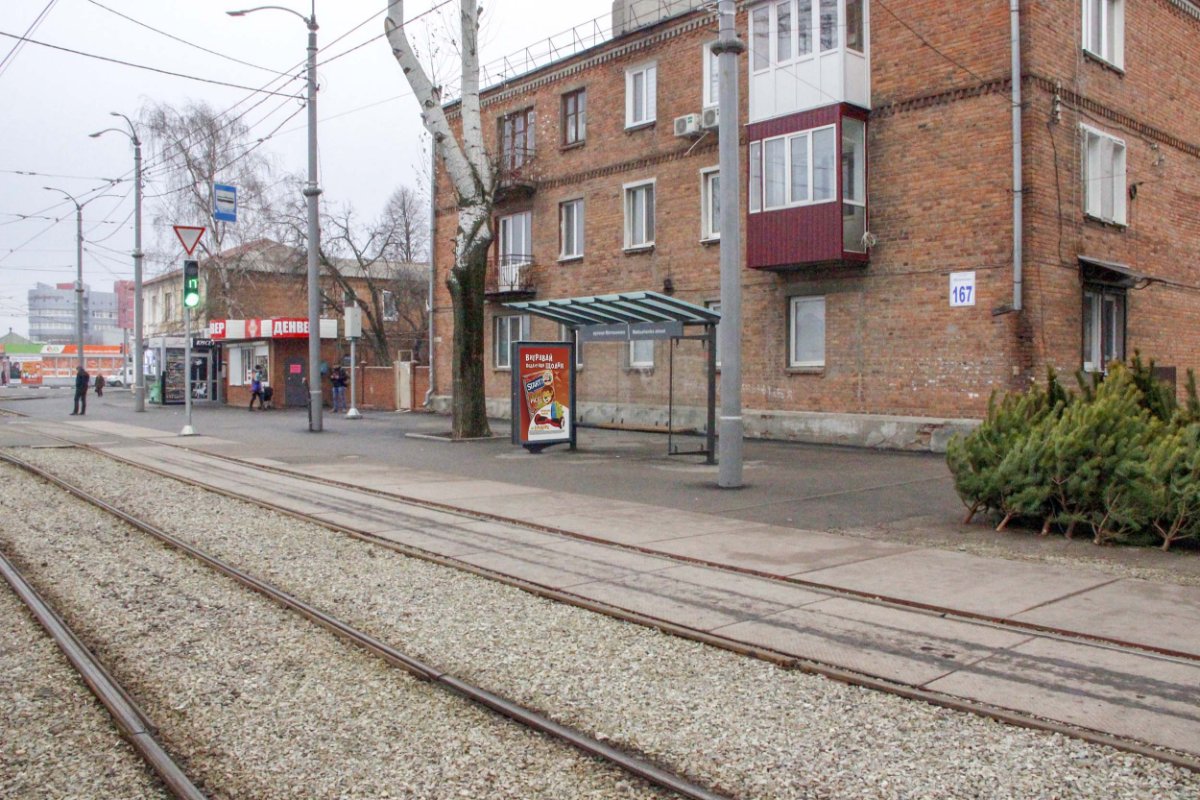 `Остановка №269046 в городе Харьков (Харьковская область), размещение наружной рекламы, IDMedia-аренда по самым низким ценам!`