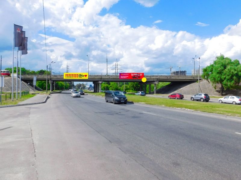 `Арка №269220 в городе Киев (Киевская область), размещение наружной рекламы, IDMedia-аренда по самым низким ценам!`