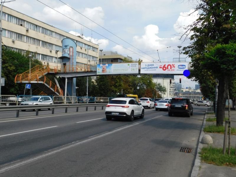 `Арка №269225 в городе Киев (Киевская область), размещение наружной рекламы, IDMedia-аренда по самым низким ценам!`