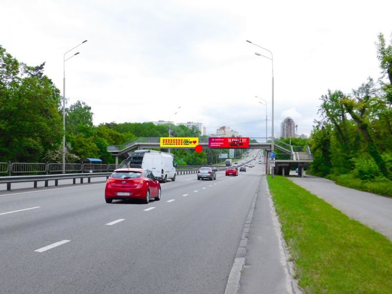 `Арка №269230 в городе Киев (Киевская область), размещение наружной рекламы, IDMedia-аренда по самым низким ценам!`