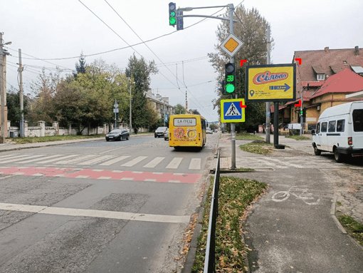 `Бэклайт №269289 в городе Львов (Львовская область), размещение наружной рекламы, IDMedia-аренда по самым низким ценам!`