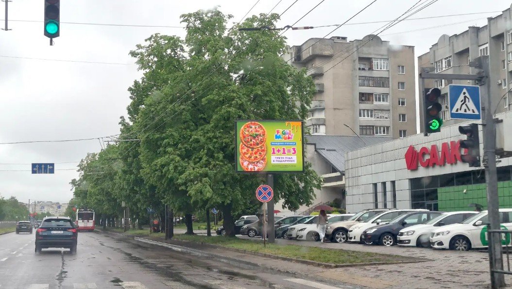 `Экран №269357 в городе Луцк (Волынская область), размещение наружной рекламы, IDMedia-аренда по самым низким ценам!`