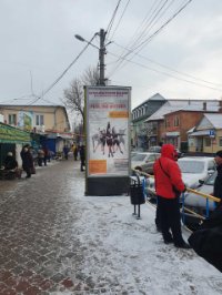 Сітілайт у місті Могилів-Подільський #269440 за адресою ул.Ставиская,45 (первый вход в рынок) Сітілайт №269440 в місті Могилів-Подільський (Вінницька область), розміщення зовнішнішньої реклами, IDMedia-оренда найнижчі ціни!