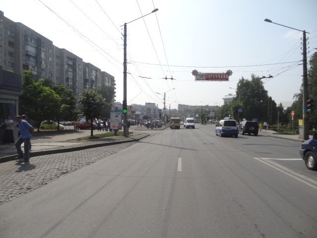 Сітілайт №269556 в місті Чернівці (Чернівецька область), розміщення зовнішнішньої реклами, IDMedia-оренда найнижчі ціни!