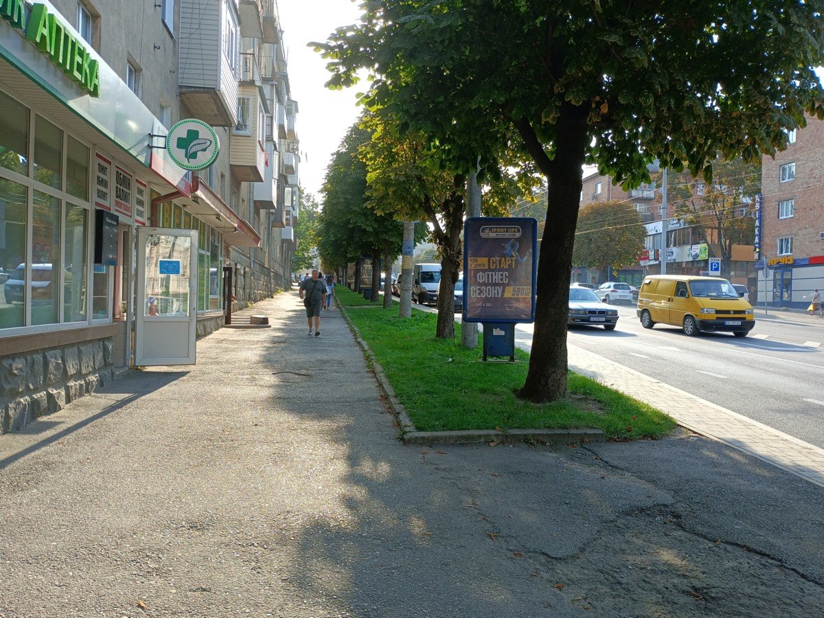 Сітілайт №269562 в місті Чернівці (Чернівецька область), розміщення зовнішнішньої реклами, IDMedia-оренда найнижчі ціни!