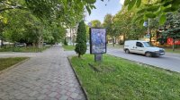 Сітілайт у місті Чернівці #269582 за адресою вул. Небесної Сотні, 28 на пішохідному переході Б Сітілайт №269582 в місті Чернівці (Чернівецька область), розміщення зовнішнішньої реклами, IDMedia-оренда найнижчі ціни!