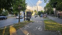 Сітілайт у місті Чернівці #269584 за адресою вул. Головна, 100 (2) поруч зі стадіоном на світлофорі перед зупинкою Сітілайт №269584 в місті Чернівці (Чернівецька область), розміщення зовнішнішньої реклами, IDMedia-оренда найнижчі ціни!