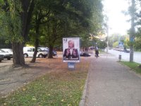 Сітілайт у місті Чернівці #269589 за адресою вул. Головна - стадіон Буковина(льодовий майданчик, готель, банк, парк, парковка, фастфуд) Сітілайт №269589 в місті Чернівці (Чернівецька область), розміщення зовнішнішньої реклами, IDMedia-оренда найнижчі ціни!