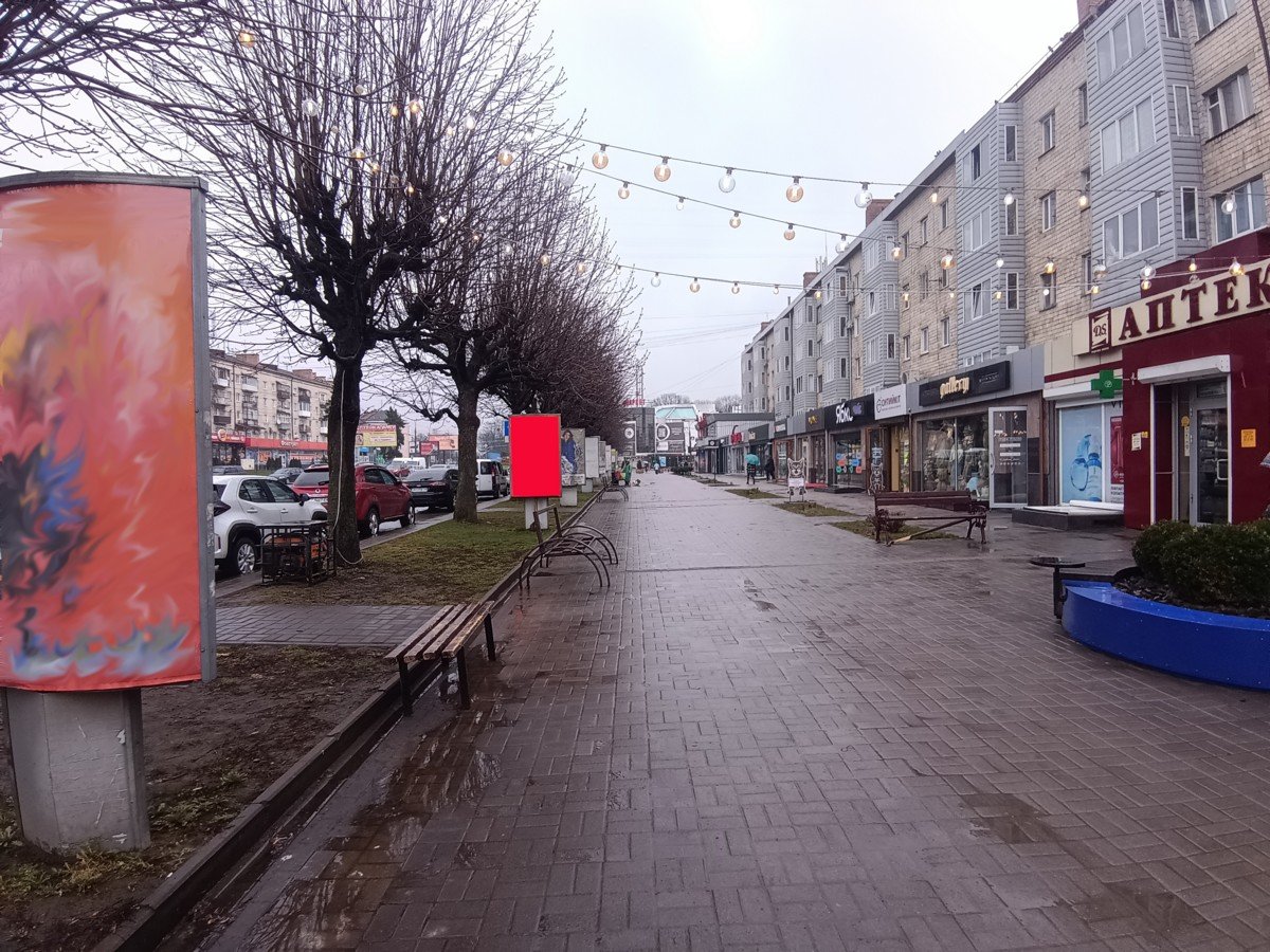 Сітілайт формат 1,2 х 1,8 №269598 в городе Чернівці (Чернівецька область) Сітілайт №269598 в місті Чернівці (Чернівецька область), розміщення зовнішнішньої реклами, IDMedia-оренда найнижчі ціни!