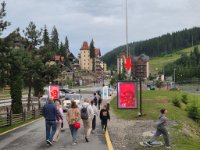 Экран в городе Буковель #269616 по адресу Буковель, алея від готелю "Буковель Апарт" (2) (пакетний продаж Сіті Пакет Апарт) `Экран №269616 в городе Буковель (Ивано-Франковская область), размещение наружной рекламы, IDMedia-аренда по самым низким ценам!`