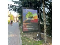 Экран в городе Буковель #269628 по адресу Буковель, продовження пішохідної дороги до центру вздовж ресторану "Сало" (3) (пакетний продаж Сіті Пакет Апарт) `Экран №269628 в городе Буковель (Ивано-Франковская область), размещение наружной рекламы, IDMedia-аренда по самым низким ценам!`