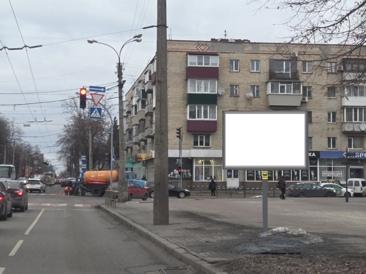 Бэклайт формат 3х4 №270019 в городе Черкассы (Черкасская область) `Бэклайт №270019 в городе Черкассы (Черкасская область), размещение наружной рекламы, IDMedia-аренда по самым низким ценам!`