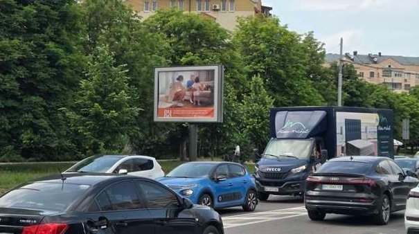 Беклайт №270432 в місті Львів (Львівська область), розміщення зовнішнішньої реклами, IDMedia-оренда найнижчі ціни!