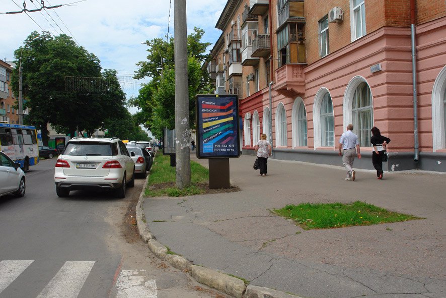 `Ситилайт №27322 в городе Полтава (Полтавская область), размещение наружной рекламы, IDMedia-аренда по самым низким ценам!`