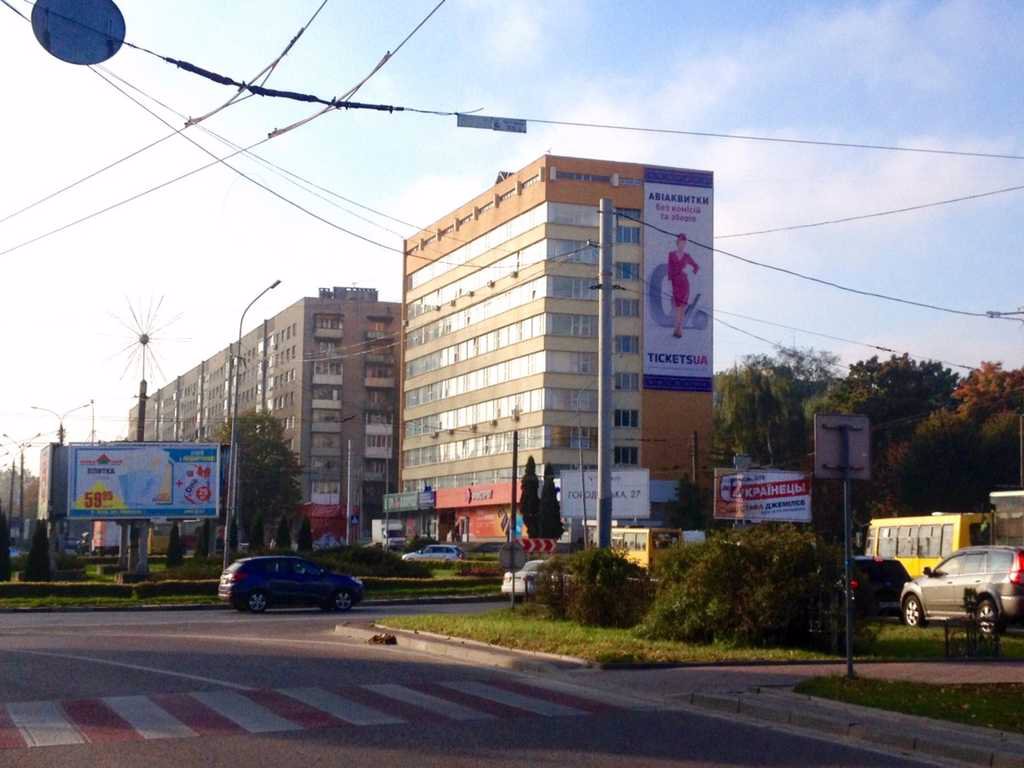 `Брандмауэр №44821 в городе Львов (Львовская область), размещение наружной рекламы, IDMedia-аренда по самым низким ценам!`