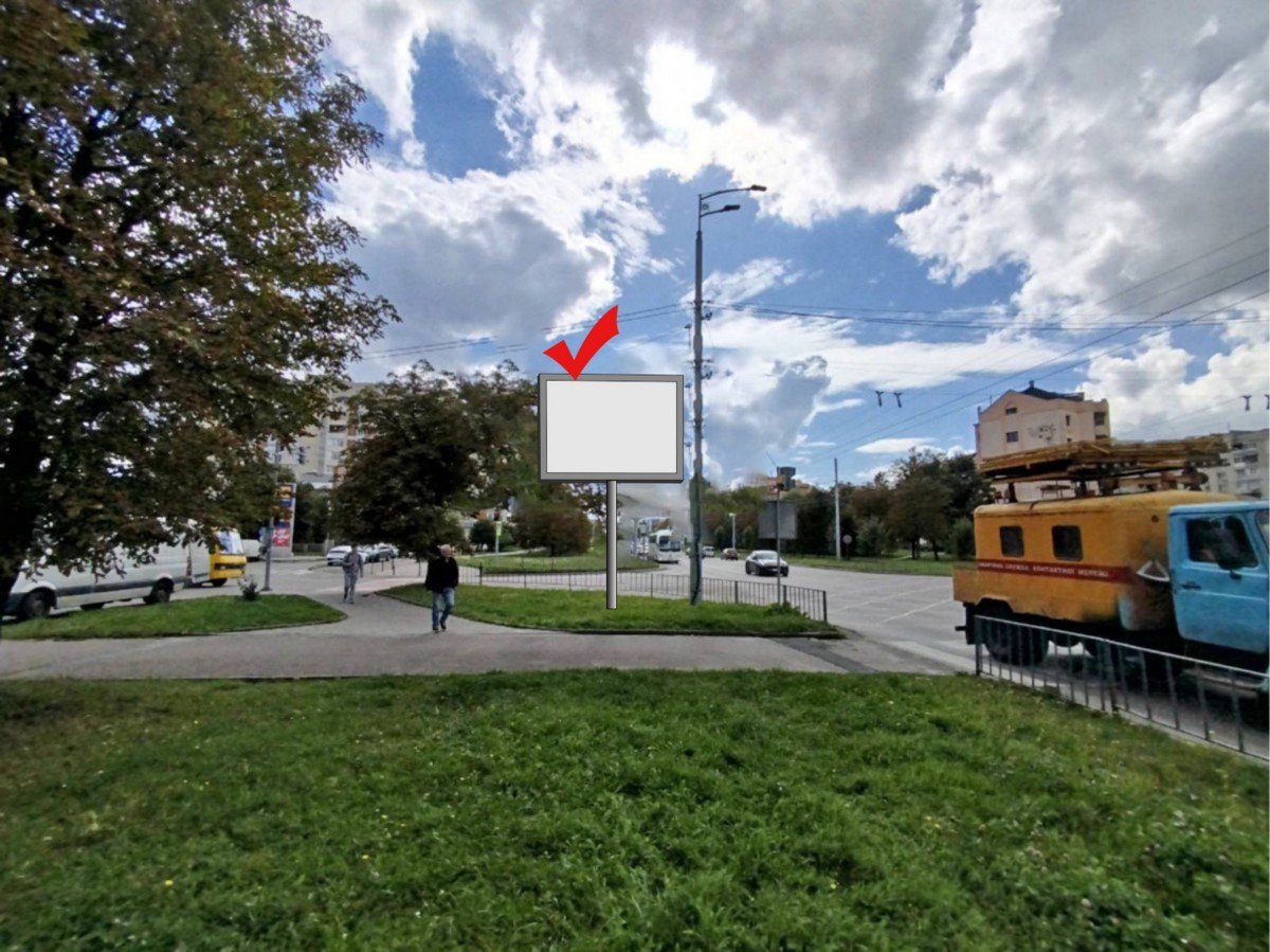 `Скролл №44894 в городе Львов (Львовская область), размещение наружной рекламы, IDMedia-аренда по самым низким ценам!`