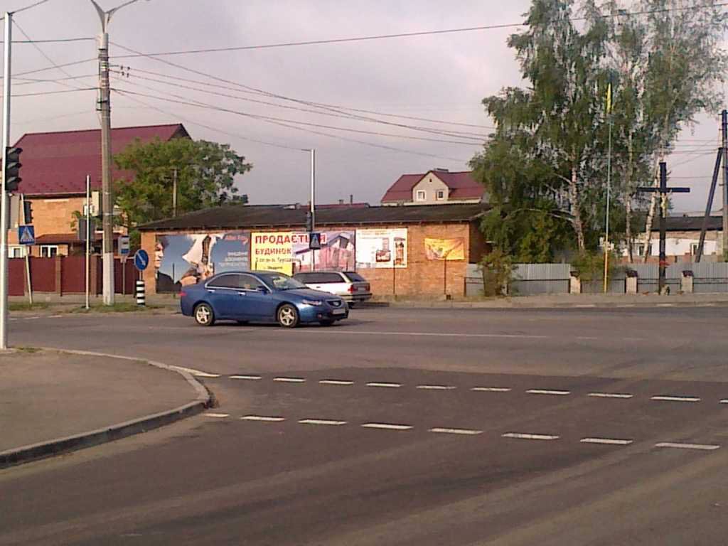 `Билборд №45240 в городе Львов (Львовская область), размещение наружной рекламы, IDMedia-аренда по самым низким ценам!`