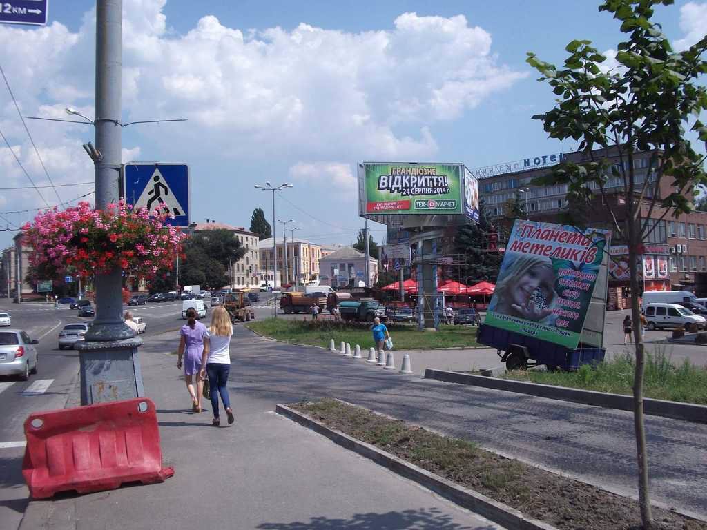 Білборд №46828 в місті Вінниця (Вінницька область), розміщення зовнішнішньої реклами, IDMedia-оренда найнижчі ціни!