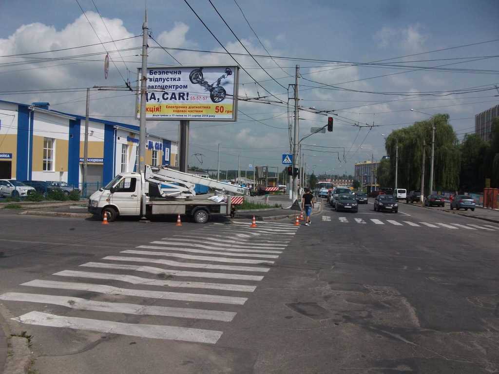 `Билборд №46841 в городе Винница (Винницкая область), размещение наружной рекламы, IDMedia-аренда по самым низким ценам!`