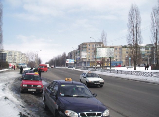 `Билборд №50233 в городе Ровно (Ровенская область), размещение наружной рекламы, IDMedia-аренда по самым низким ценам!`