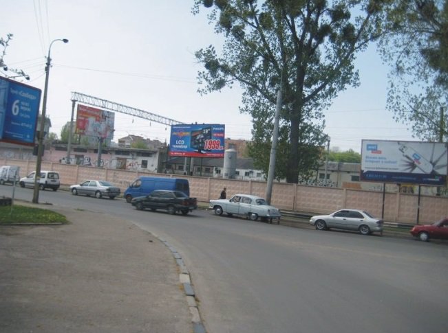 Билборд формат 3x6 №50306 в городе Ровно (Ровенская область) `Билборд №50306 в городе Ровно (Ровенская область), размещение наружной рекламы, IDMedia-аренда по самым низким ценам!`
