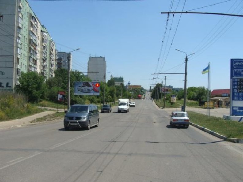 Билборд формат 3x6 №50365 в городе Черновцы (Черновицкая область) `Билборд №50365 в городе Черновцы (Черновицкая область), размещение наружной рекламы, IDMedia-аренда по самым низким ценам!`
