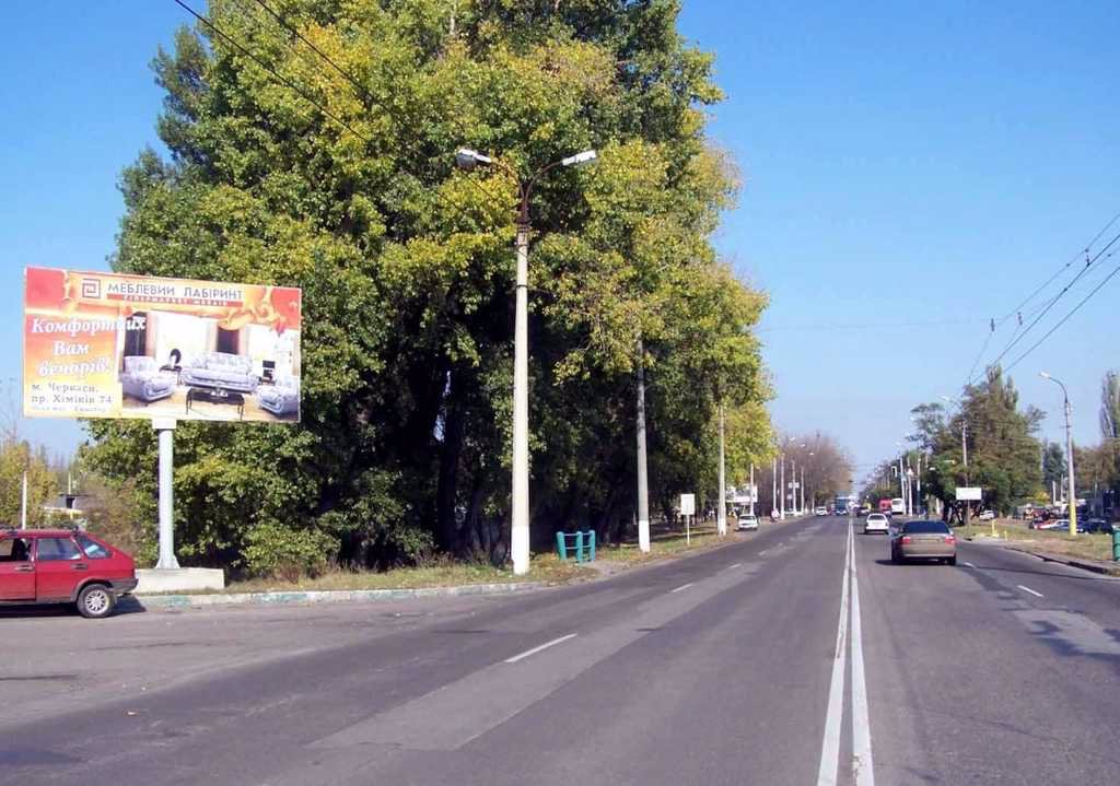 `Билборд №56750 в городе Черкассы (Черкасская область), размещение наружной рекламы, IDMedia-аренда по самым низким ценам!`