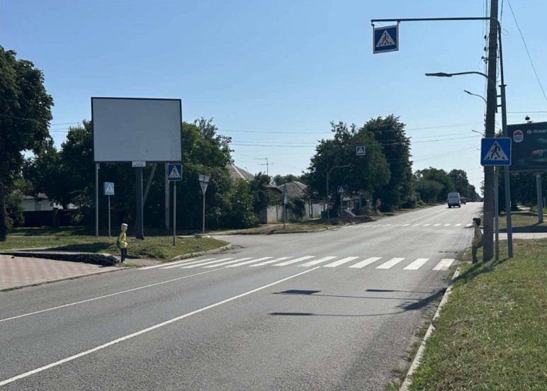 Бэклайт формат 3х4 №56757 в городе Черкассы (Черкасская область) `Бэклайт №56757 в городе Черкассы (Черкасская область), размещение наружной рекламы, IDMedia-аренда по самым низким ценам!`
