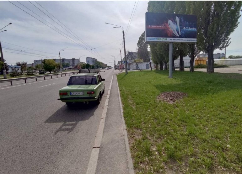 Білборд №56761 в місті Черкаси (Черкаська область), розміщення зовнішнішньої реклами, IDMedia-оренда найнижчі ціни!