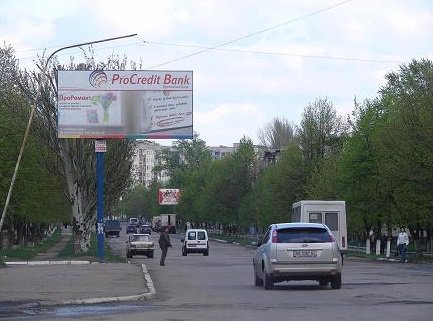 Білборд №59606 в місті Лисичанськ (Луганська область), розміщення зовнішнішньої реклами, IDMedia-оренда найнижчі ціни!