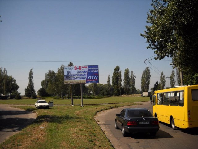 Білборд формат 3x6 №75589 в городе Черкаси (Черкаська область) Білборд №75589 в місті Черкаси (Черкаська область), розміщення зовнішнішньої реклами, IDMedia-оренда найнижчі ціни!