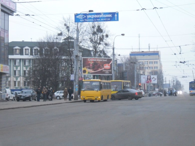 Билборд формат Призма 3x6 №90321 в городе Ровно (Ровенская область) `Билборд №90321 в городе Ровно (Ровенская область), размещение наружной рекламы, IDMedia-аренда по самым низким ценам!`