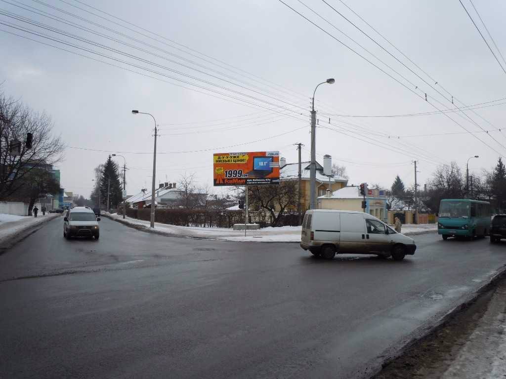 `Билборд №90366 в городе Ровно (Ровенская область), размещение наружной рекламы, IDMedia-аренда по самым низким ценам!`