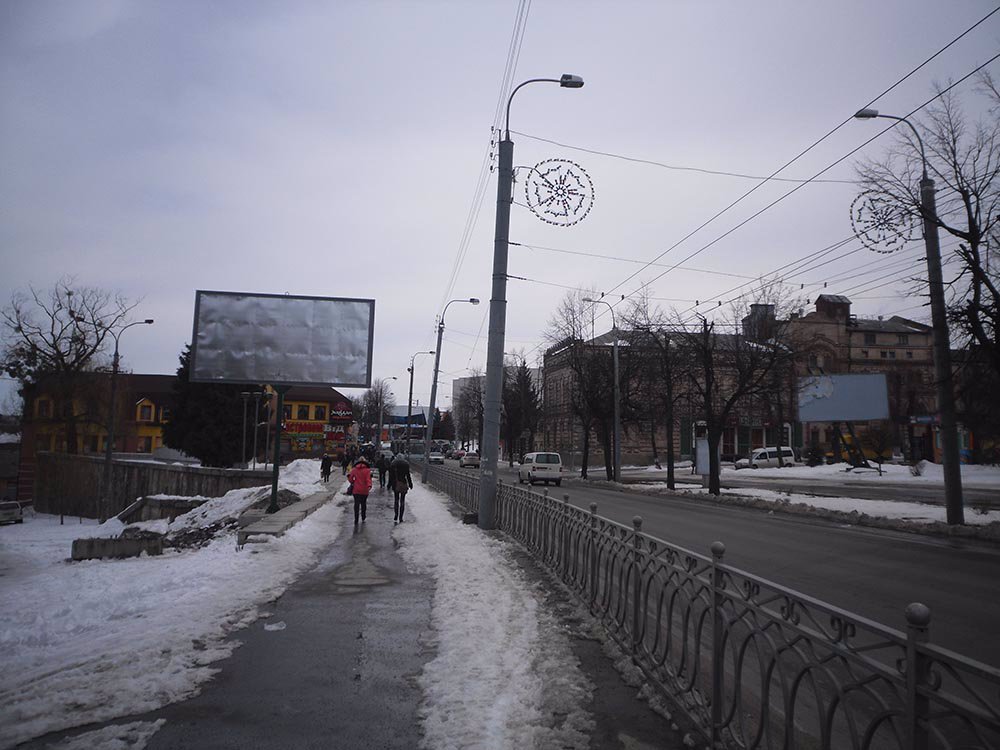 Билборд формат 3x6 №90376 в городе Ровно (Ровенская область) `Билборд №90376 в городе Ровно (Ровенская область), размещение наружной рекламы, IDMedia-аренда по самым низким ценам!`