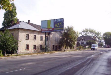 Білборд №95335 в місті Лисичанськ (Луганська область), розміщення зовнішнішньої реклами, IDMedia-оренда найнижчі ціни!