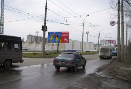 Білборд №95337 в місті Лисичанськ (Луганська область), розміщення зовнішнішньої реклами, IDMedia-оренда найнижчі ціни!