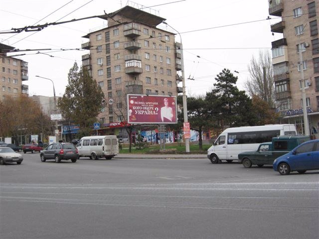 Билборд формат Призма 3x6 №99420 в городе Запорожье (Запорожская область) `Билборд №99420 в городе Запорожье (Запорожская область), размещение наружной рекламы, IDMedia-аренда по самым низким ценам!`